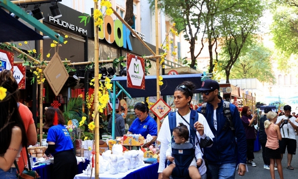 TPHCM đón 65.000 lượt khách quốc tế dịp Tết Quý Mão
