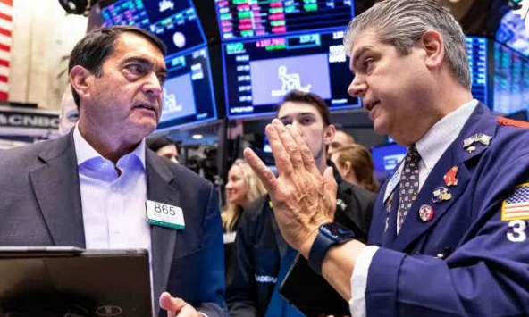 5 điều cần biết trước giờ chứng khoán Mỹ mở cửa vào thứ Hai (30/1)