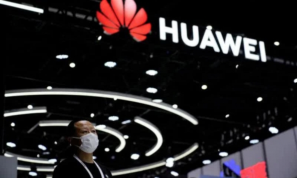 Mỹ ngừng cấp phép cho các công ty nước này bán hàng cho Huawei