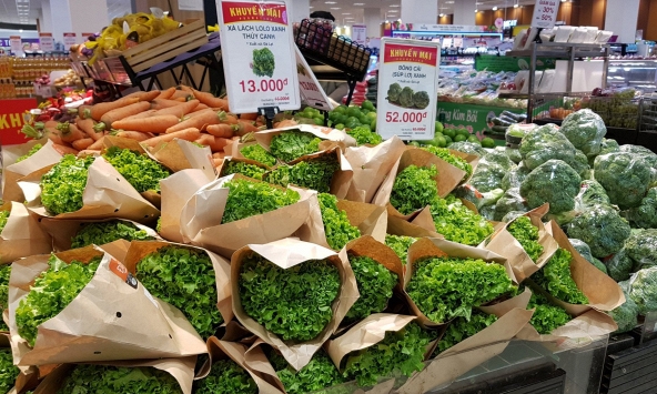 TP.HCM: Giá rau củ, thủy hải sản neo cao