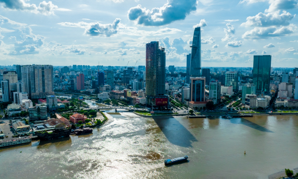 Thị trường bất động sản vẫn chồng chất khó khăn