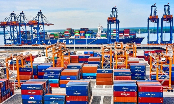 Khuyến nghị cổ phiếu 3/2: DGW, FPT, GMD, MWG