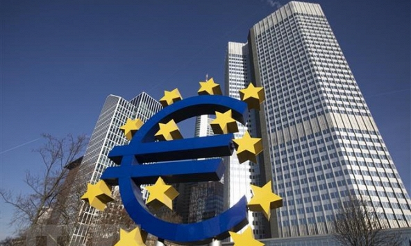 Ngân hàng châu Âu tiếp tục tăng lãi suất thêm 0,5%

