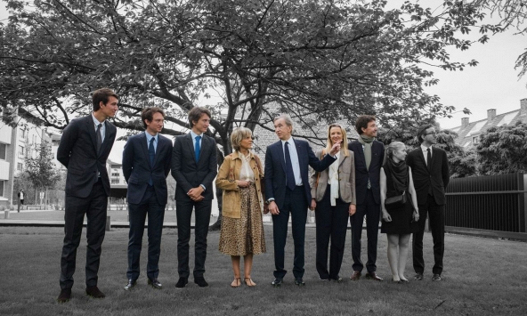 Cuộc chiến vương quyền bên trong gia tộc của tỷ phú giàu nhất nhất thế giới