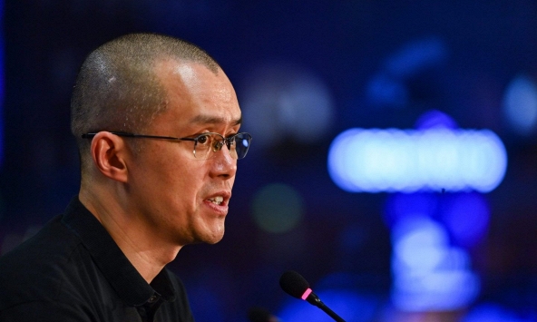 Binance tạm dừng việc rút tiền bằng USD