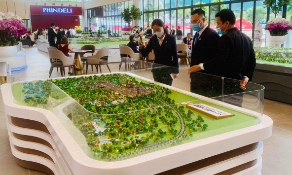 Doanh nghiệp bất động sản nên đa dạng hóa nguồn vốn, giảm phụ thuộc ngân hàng