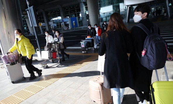 Hàn Quốc nối lại việc cấp lại thị thực ngắn hạn cho du khách Trung Quốc