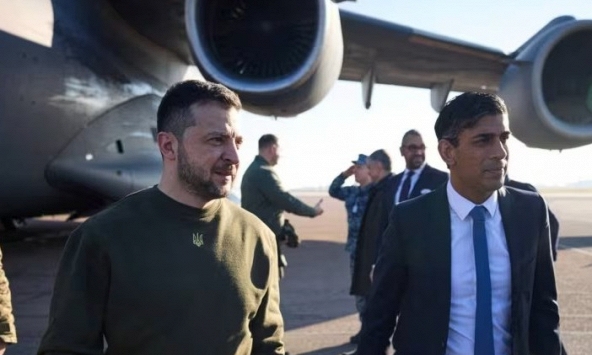 Tổng thống Zelenskyy nói đồng minh châu Âu sẵn sàng gửi máy bay tới Ukraina