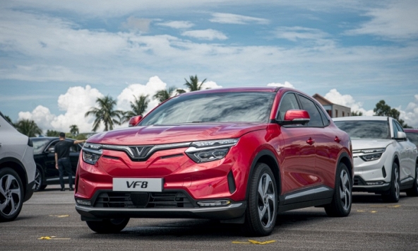 VinFast bàn giao 358 ô tô điện VF 8 và VF e34 trong tháng 1/2023