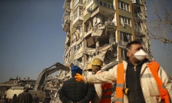 Số người thiệt mạng do động đất lên đến ít nhất 34.000, LHQ dự báo có thể lên đến 50.000