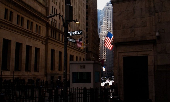 Các nhà đầu tư tháo chạy khỏi các quỹ chứng khoán Mỹ