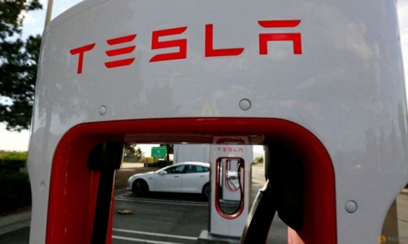 Tesla triệu hồi 362.000 xe tại Mỹ do lỗi phần mềm tự lái hoàn toàn