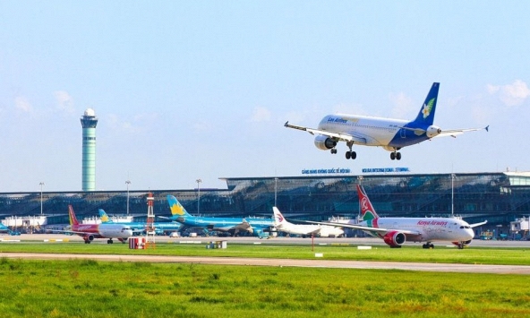 Hàng không năm 2022: Phục hồi nhưng không đồng đều