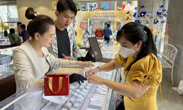 PNJ lãi gần 10 tỷ đồng/ngày trong tháng đầu năm