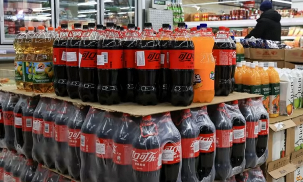 Vì sao các thương hiệu hàng đầu rút khỏi Nga, nhưng hàng hóa vẫn hiện diện?