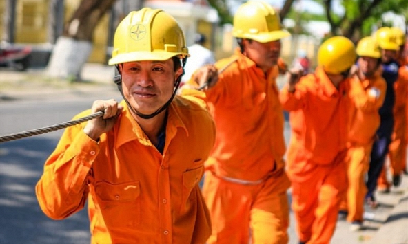 Kiến nghị nhà nước nắm giữ 100% vốn tại EVN