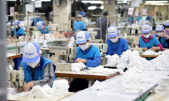 Khuyến nghị cổ phiếu 27/2: TNG, FPT, CTR, VHC, TCB