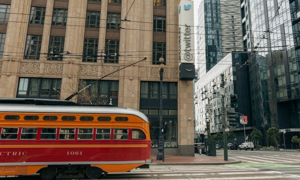 Elon Musk cần bao nhiêu người để điều hành Twitter?