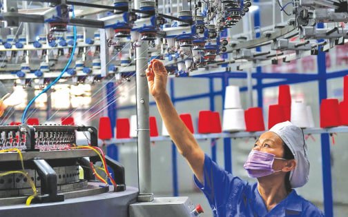 83% doanh nghiệp TP.HCM gặp khó khăn, hết đơn hàng dự trữ