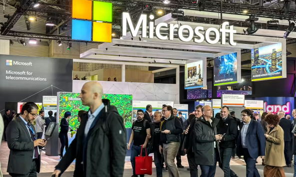 Những gã khổng lồ công nghệ tìm cách kiếm tiền từ sự bùng nổ của ChatGPT