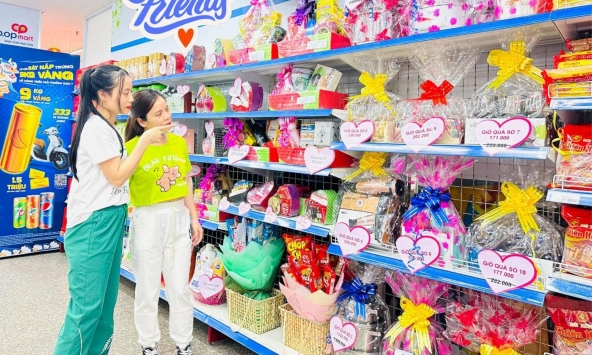 Nhiều doanh nghiệp giảm giá, kích cầu, khuyến mại dịp 8/3