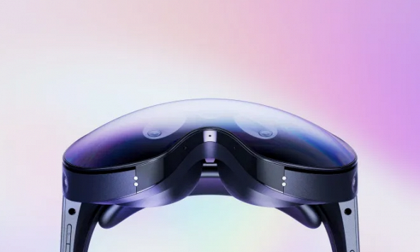 Meta giảm giá tai nghe thực tế ảo Quest Pro