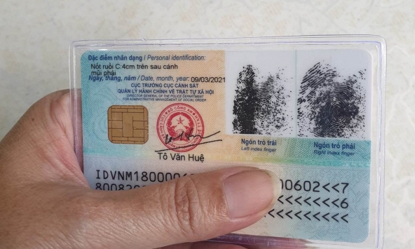 Sắp đổi mẫu thẻ CCCD mới, người dân có phải làm lại thẻ?