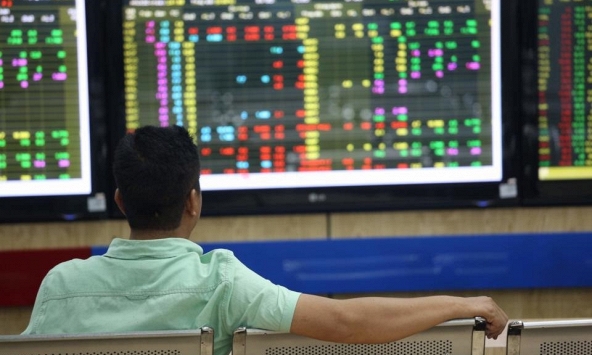 Thị trường bứt phá, VN-Index tăng hơn 11 điểm