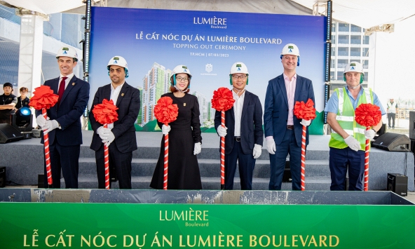 Masterise Homes chính thức cất nóc LUMIÈRE Boulevard
