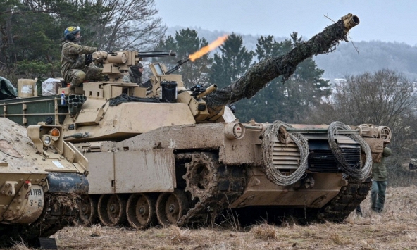 Quân đội Mỹ nói đang chuyển xe tăng tới Ukraina 'nhanh nhất có thể'