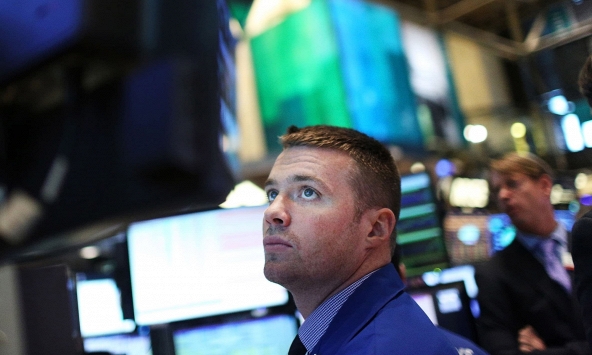 Chứng khoán toàn cầu giảm mạnh trước dữ liệu việc làm của Mỹ