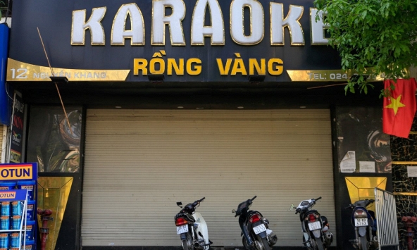 Công an Hà Nội yêu cầu gỡ khó cho quán karaoke trong 10 ngày