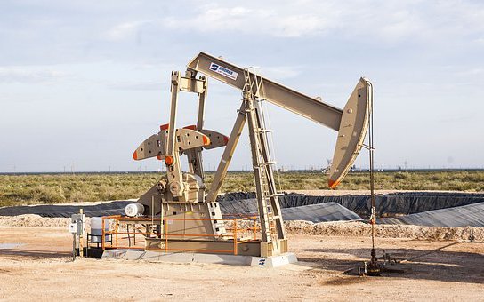 Thị trường dầu suy yếu do lo ngại suy thoái