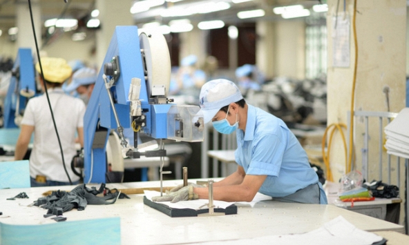 Trung Quốc mở cửa trở lại có thể là 'con dao hai lưỡi' với ngành dệt may Việt Nam