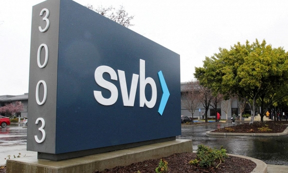 Các công ty Trung Quốc gấp rút trấn an các nhà đầu tư sau khi SVB sụp đổ