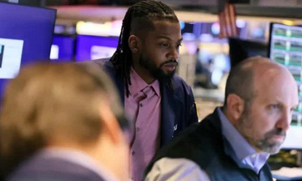 Chứng khoán châu Á giảm do ảnh hưởng từ vụ Silicon Valley Bank sụp đổ