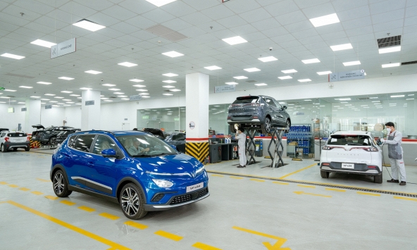 Vinfast triển khai hệ thống 'xưởng dịch vụ không ngày nghỉ'