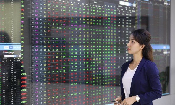 Ngân hàng SVB sụp đổ tác động thế nào tới chứng khoán Việt Nam?