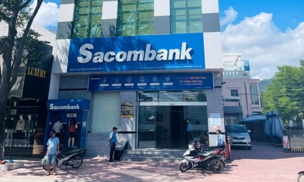 Khách hàng mất gần 47 tỷ đồng vào khung giờ ngân hàng đã ngừng giao dịch