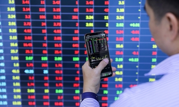 Áp lực bán trên diện rộng, VN-Index kết phiên trong sắc đỏ