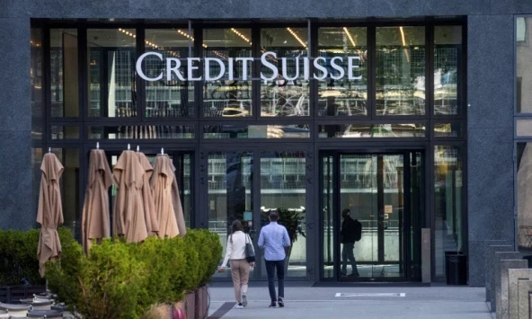 Nhân viên ngân hàng, truyền thông bị 'sốc' sau khi Credit Suisse bị bán cho UBS


