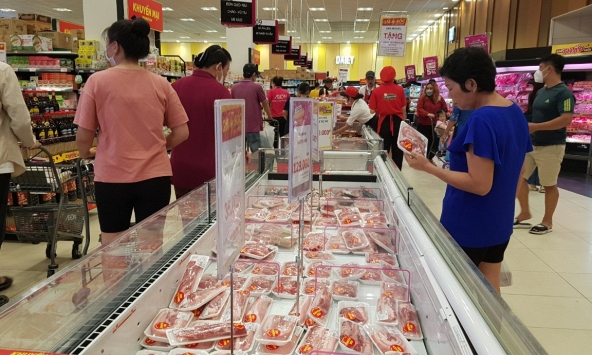 Giá thịt heo tại các siêu thị ở TP.HCM giảm mạnh