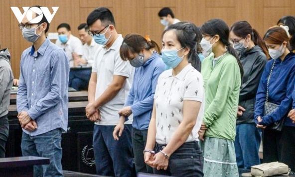 Lừa hơn 433 tỷ của 3 ngân hàng, Nguyễn Thị Hà Thành lĩnh án chung thân