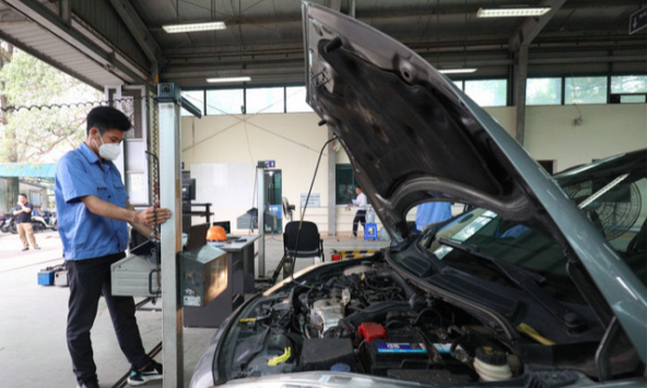 Lắp đèn 'độ' xe phải đúng tiêu chuẩn kỹ thuật mới được đăng kiểm