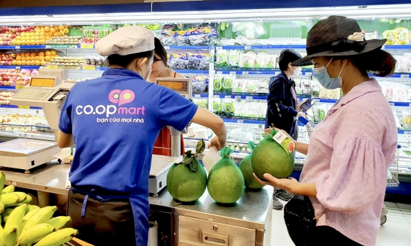 Một số siêu thị ở TP.HCM áp dụng khuyến mãi 'khủng'