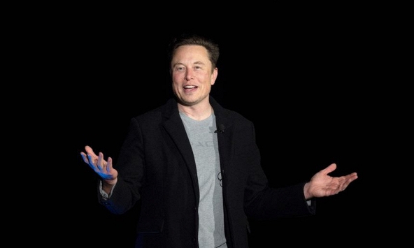 Elon Musk và giới chuyên gia kêu gọi tạm dừng phát triển công cụ AI tiên tiến