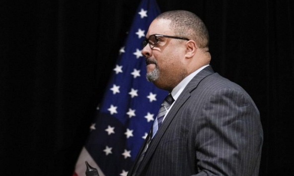 Công tố viên Alvin Bragg, người truy tố ông Trump là ai?