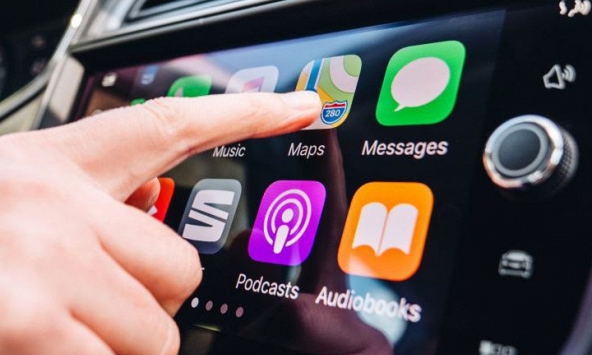 GM có kế hoạch loại bỏ dần Apple CarPlay trong xe điện tương lai