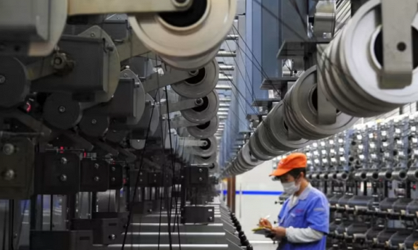 Hoạt động sản xuất của châu Á suy yếu khi nhu cầu toàn cầu chững lại