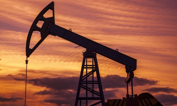 Giá dầu Brent vẫn duy trì ở mức cao